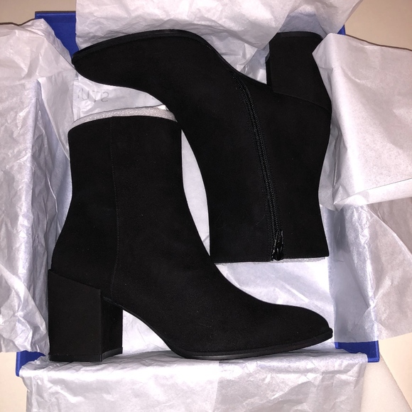 stuart weitzman notazzie bootie